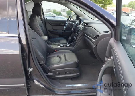 2017 Chevrolet Traverse Premier z USA, uszkodzony, nr VIN 1GNKVJKD0HJ148985